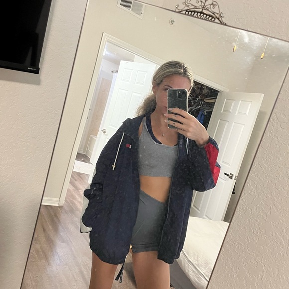 NWT Tommy Hilfiger windbreaker - Picture 3 of 5